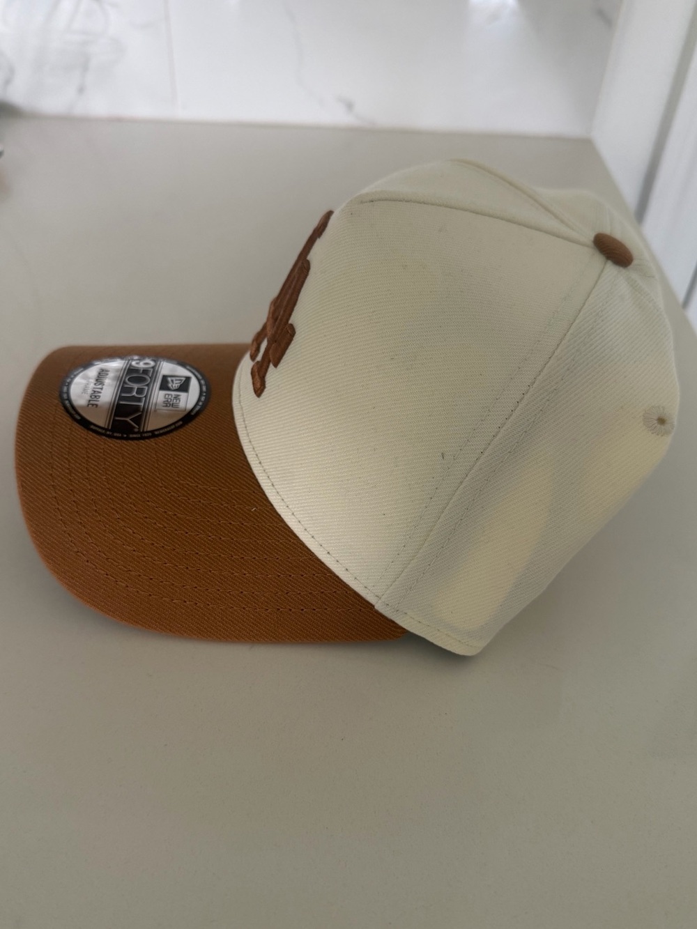 New Era 9Forty A Frame LA Dodgers Cream and Brown Two-Tone baseball hat Cap - Picture 2 of 4